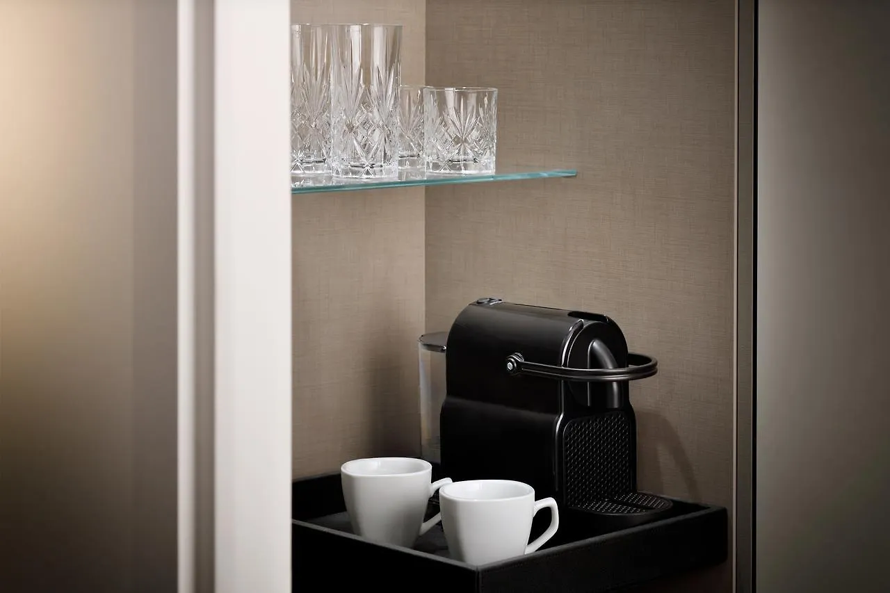 Columbus Hotel Monte-Carlo, Curio Collection By Hilton Monaco